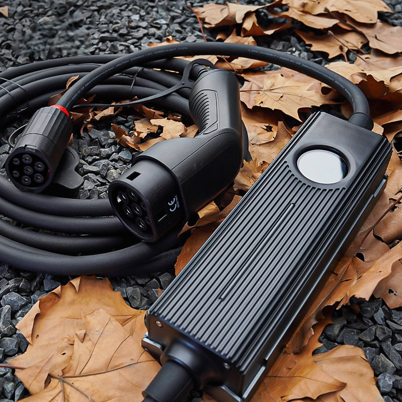 Borne de Recharge Mobile Universelle PCD050 (22kW) – Kit 6 Adaptateurs Inclus